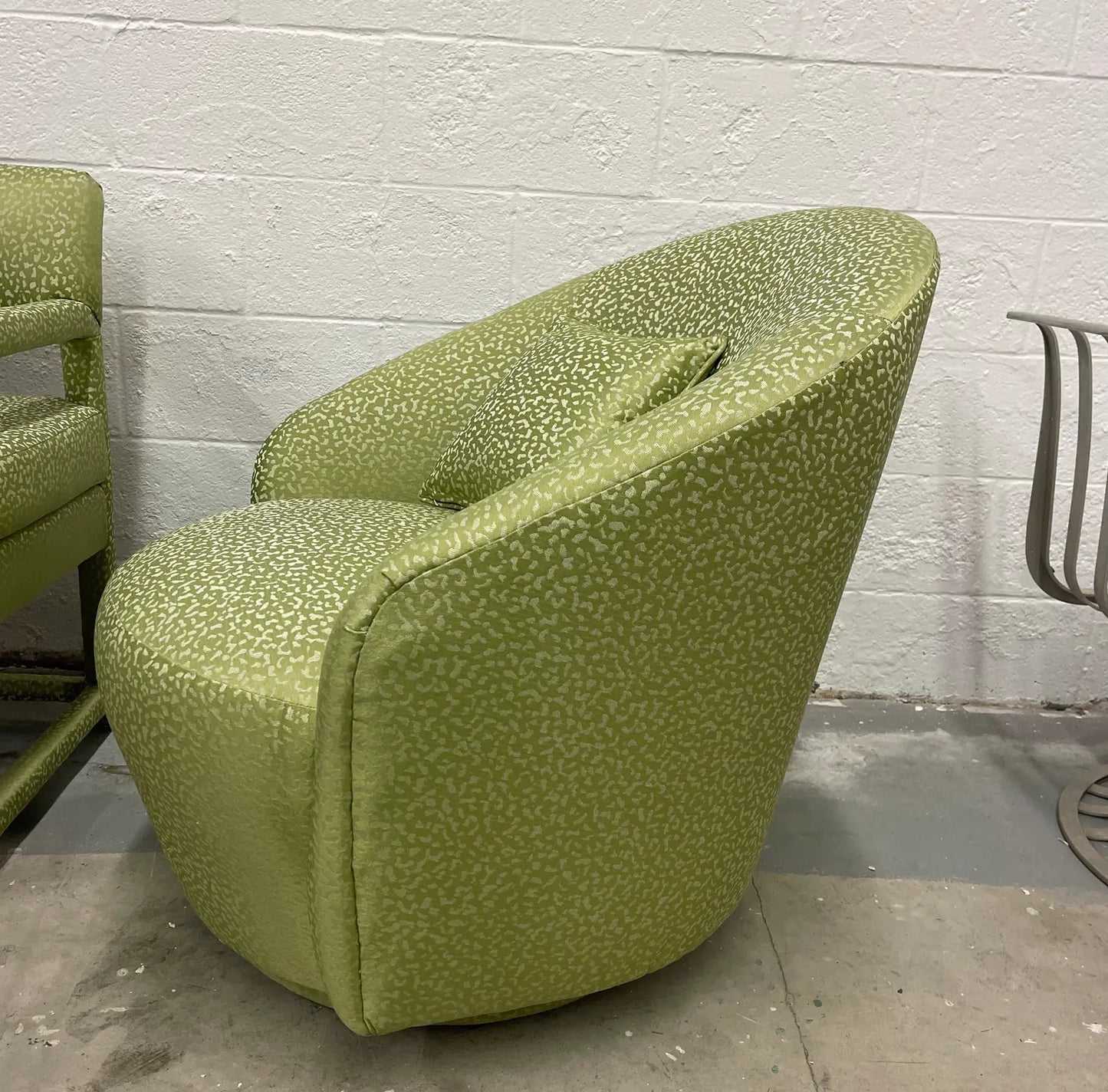 1970s A Pair of a Vintage Parsons Chair and Swivel Chair