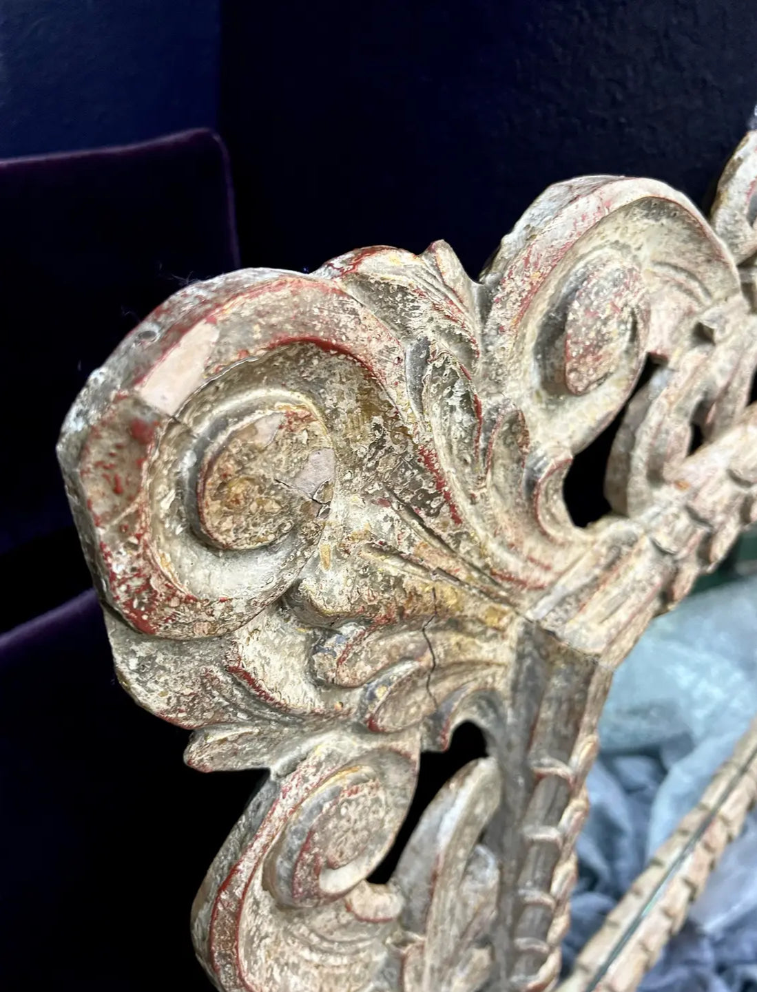 Early 20th Century Acanthus Leaf Carved Wall Mirror or Frame