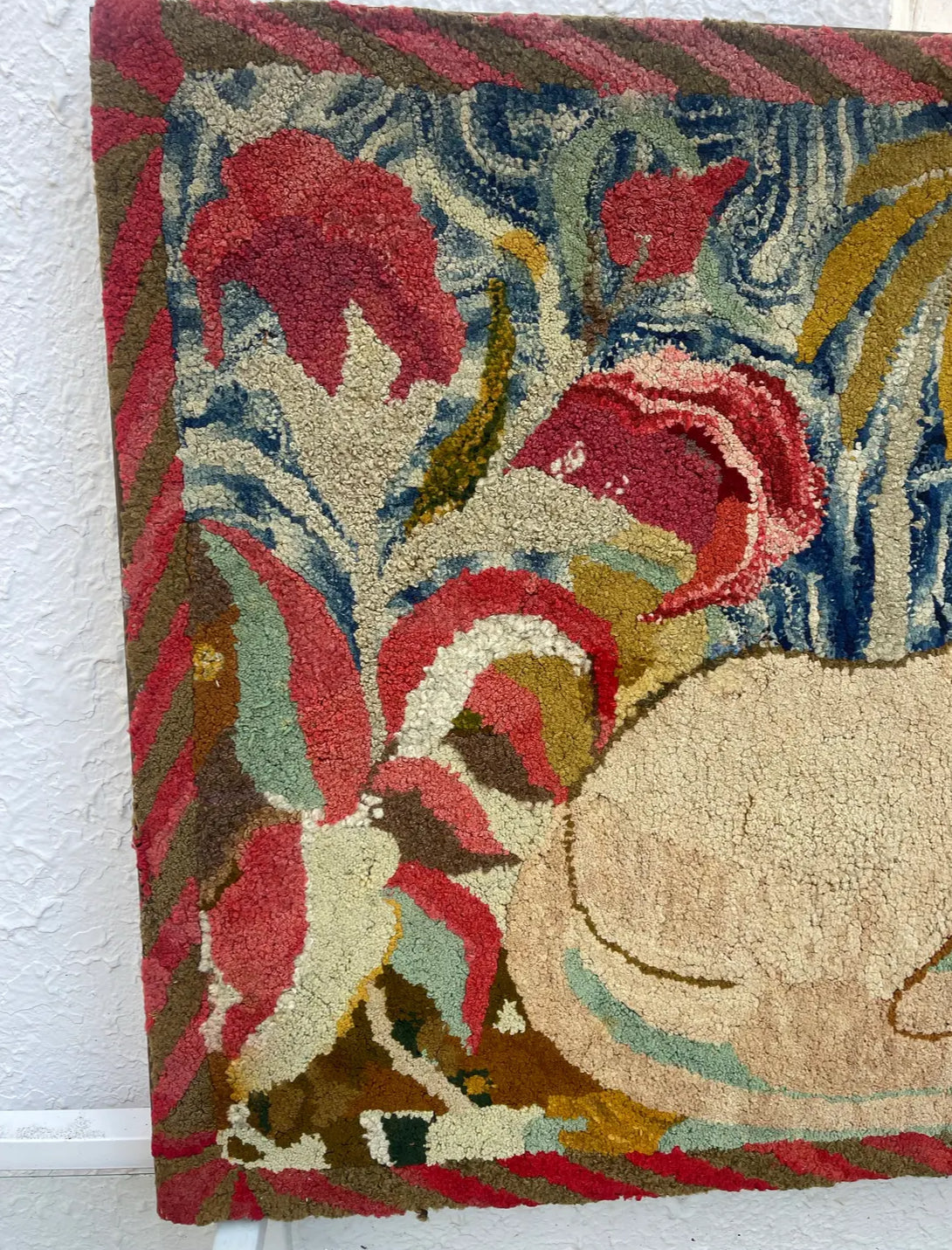 Large Antique Hooked Rug of a Lion With Palms