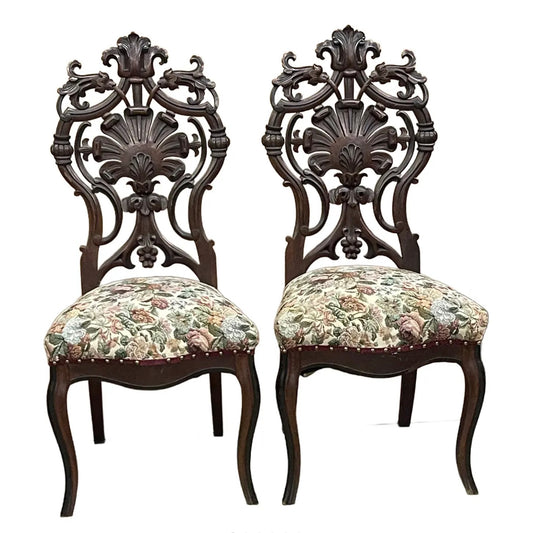 Late 19th Century A Pair of Carved Victorian Parlor Chairs in the Style of Joseph Meeks